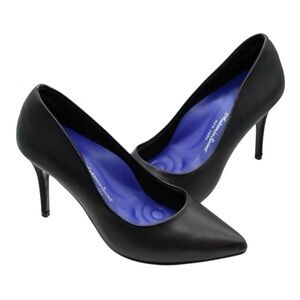 EUC ANTONIA SAINT BLACK LEATHER PUMPS IN ORIGINAL BOXES SIZE 9